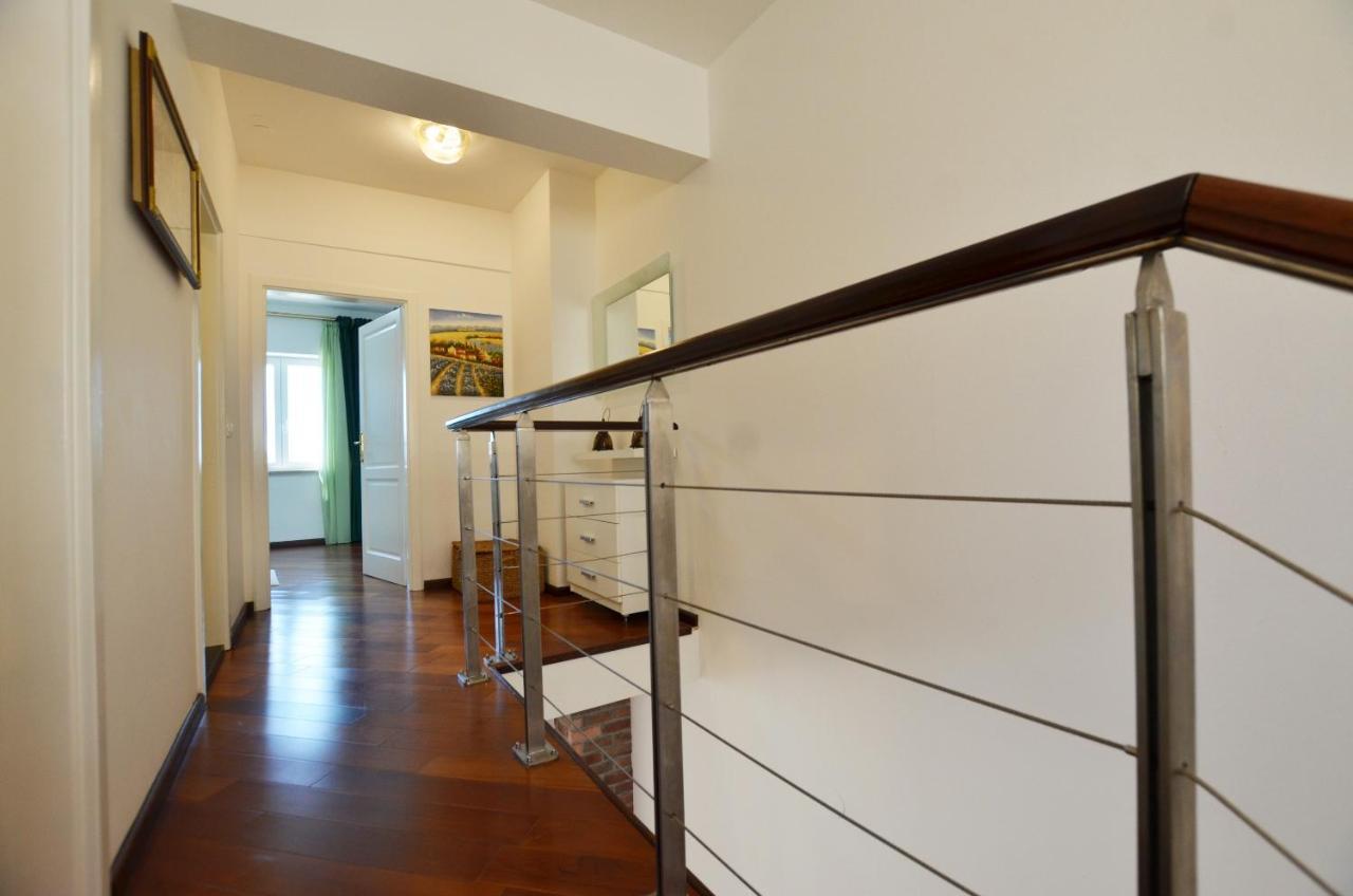 Apartment Max Rovinj Bagian luar foto